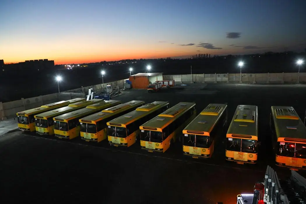 خرید ۲۰ دستگاه اتوبوس بازسازی شده صفر کیلومتر از شهرداری کرج و شرکت ایران خودرو با صرف اعتبار ۵۸۳ میلیارد ریال 